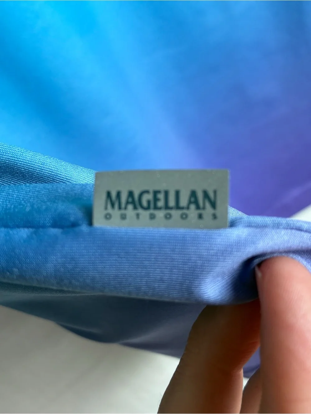 Magellan Outdoors Fish Gear Girls Medium Ombre Sun Shirt Caddo Lake Long Sleeve